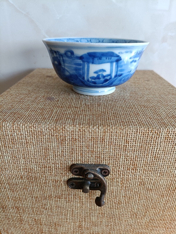 古玩陶瓷晚清民國青花詩山水詩文賞杯拍賣，當(dāng)前價格298元