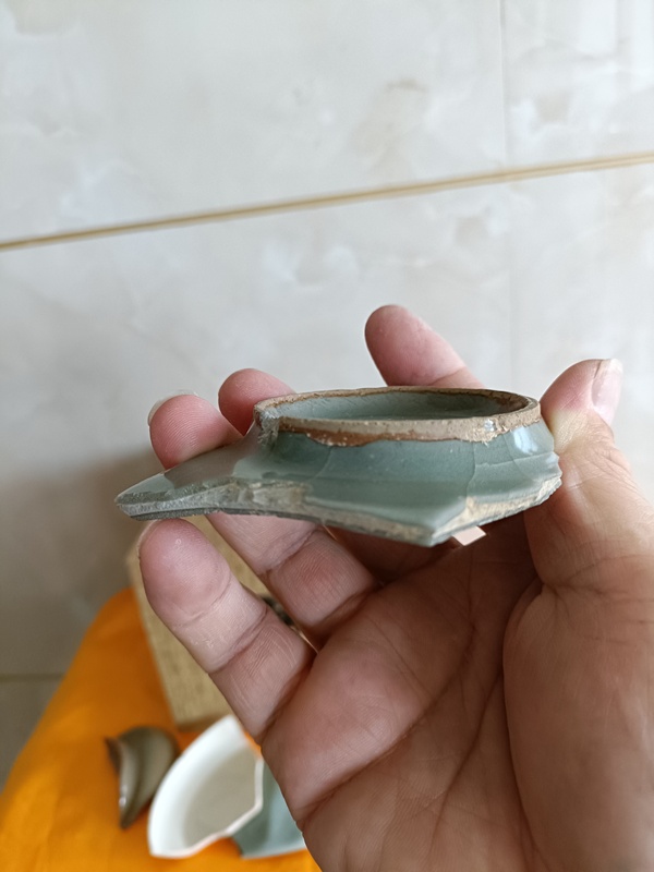 古玩陶瓷南宋龍泉官窯大片整底標(biāo)本拍賣，當(dāng)前價(jià)格666元
