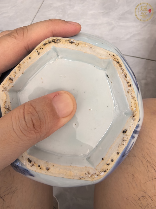 古玩陶瓷青花人物六方蒜頭瓶真品鑒賞圖