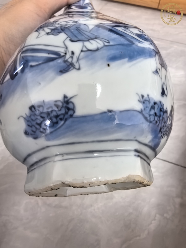 古玩陶瓷青花人物六方蒜頭瓶真品鑒賞圖