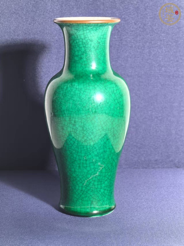 古玩陶瓷綠哥釉觀音瓶真品鑒賞圖