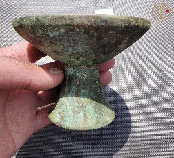 古玩銅燈真品鑒賞圖