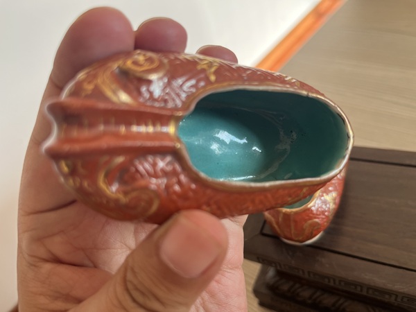 古玩陶瓷民國礬紅描金三寸金蓮文房水盂拍賣,當(dāng)前價(jià)格8888元