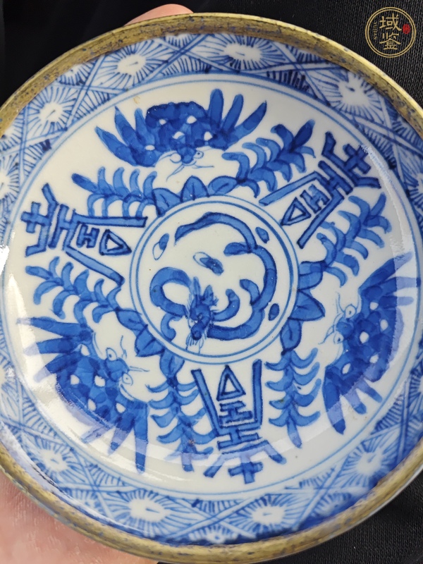 古玩陶瓷明治青花盤真品鑒賞圖