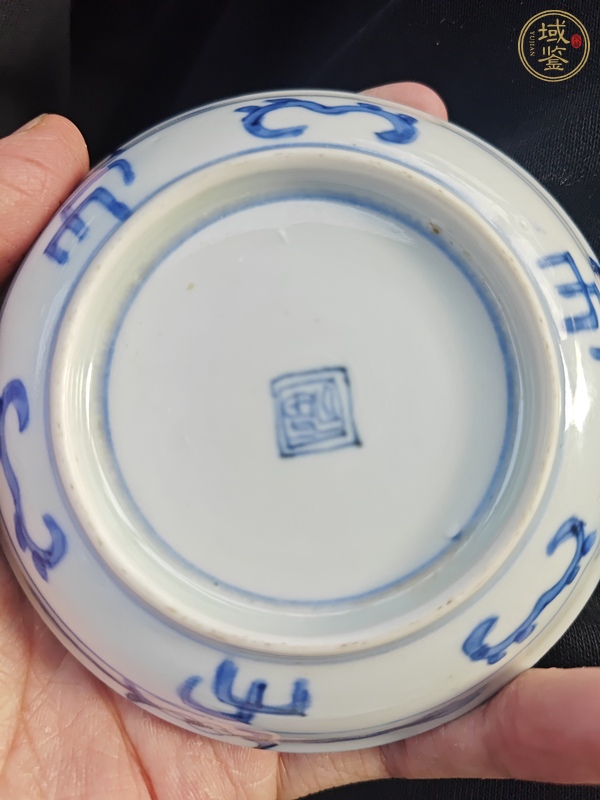 古玩陶瓷明治青花盤真品鑒賞圖