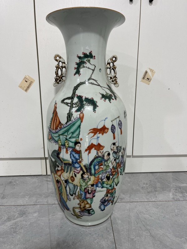 古玩陶瓷民國(guó)彩繪嬰戲圖鬧新春大瓶拍賣(mài)，當(dāng)前價(jià)格20000元
