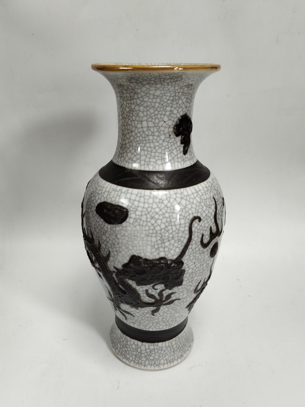 古玩轉(zhuǎn)賣民國(guó)-***趕珠五爪龍紋觀音瓶拍賣,當(dāng)前價(jià)格1980元