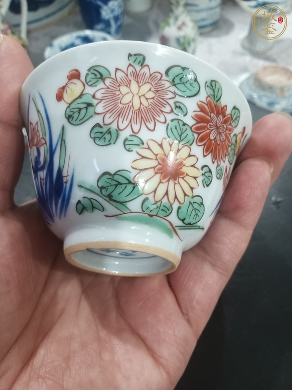 古玩陶瓷五彩杯真品鑒賞圖