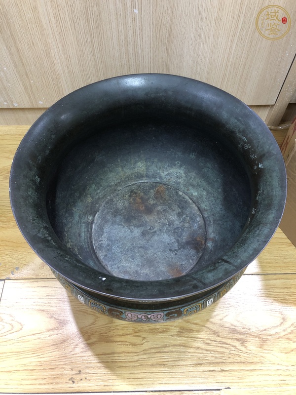 古玩銅器清末民初·銅胎掐絲琺瑯彩獸面紋大香爐 真品鑒賞圖