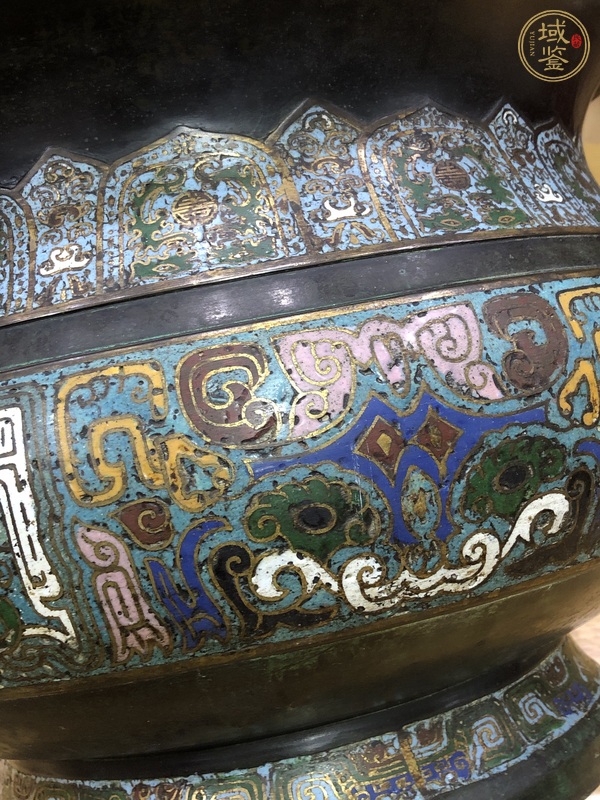 古玩銅器清末民初·銅胎掐絲琺瑯彩獸面紋大香爐 真品鑒賞圖
