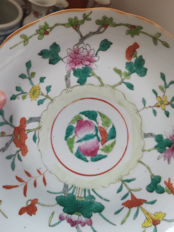 古玩陶瓷清中期粉彩花卉紋花口盤拍賣，當(dāng)前價(jià)格1388元