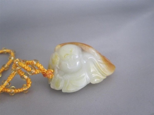 古玩轉(zhuǎn)賣和田玉童子掛件拍賣，當(dāng)前價(jià)格436元