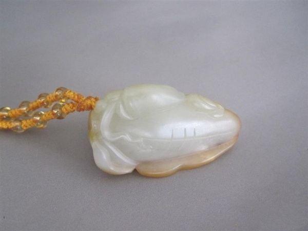 古玩玉器和田玉童子掛件拍賣，當(dāng)前價格2288元