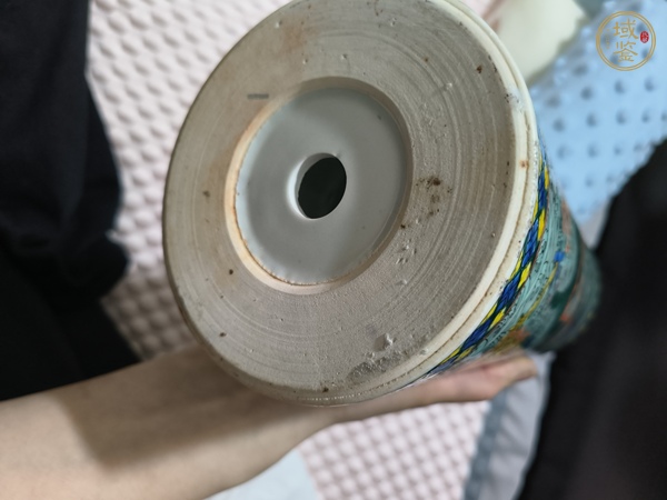 古玩陶瓷五彩龍紋帽筒真品鑒賞圖