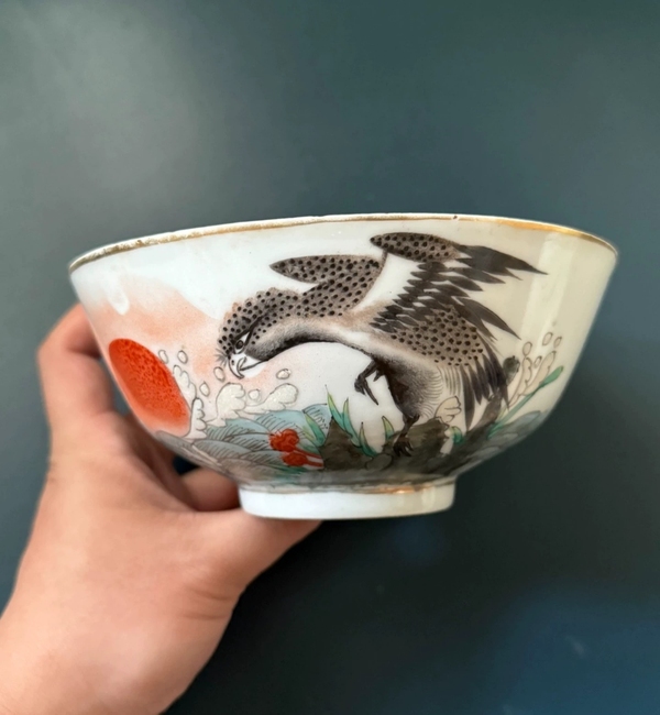 古玩轉(zhuǎn)賣民國(guó)初期粉彩英雄獨(dú)立圖茶碗拍賣，當(dāng)前價(jià)格0元
