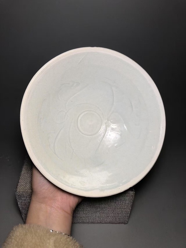 古玩陶瓷（南宋）青白釉刻花斗笠碗（有很高藝術(shù)收藏價值）拍賣，當(dāng)前價格0元