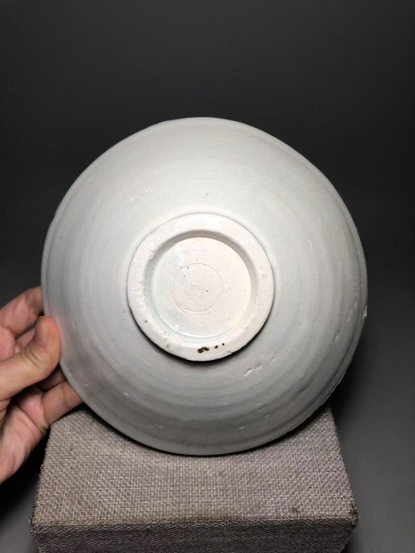 古玩陶瓷（南宋）青白釉刻花斗笠碗（有很高藝術(shù)收藏價值）拍賣，當(dāng)前價格0元