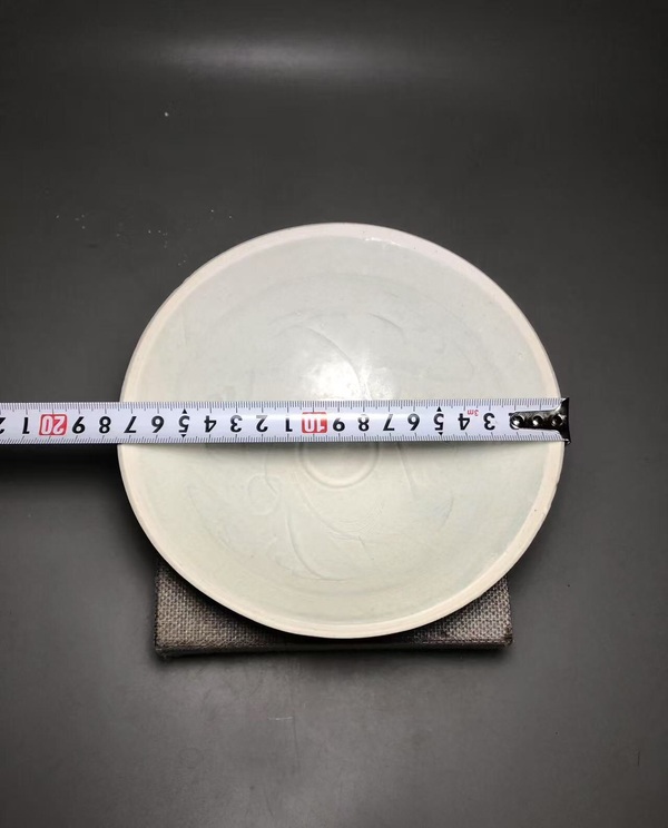 古玩陶瓷（南宋）青白釉刻花斗笠碗（有很高藝術(shù)收藏價值）拍賣，當(dāng)前價格0元