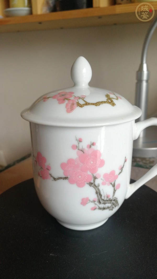 古玩陶瓷執(zhí)杯真品鑒賞圖