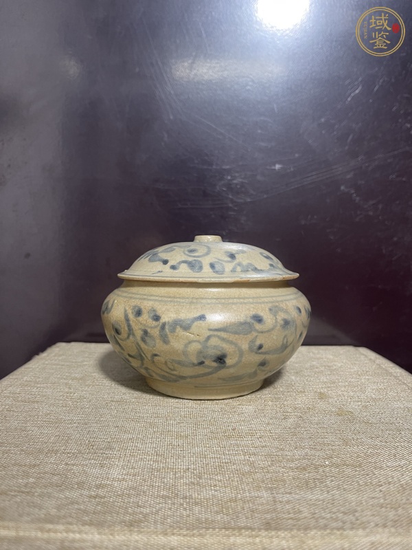 古玩陶瓷青花纏枝花卉紋蓋罐真品鑒賞圖
