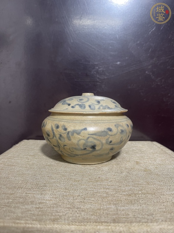 古玩陶瓷青花纏枝花卉紋蓋罐真品鑒賞圖