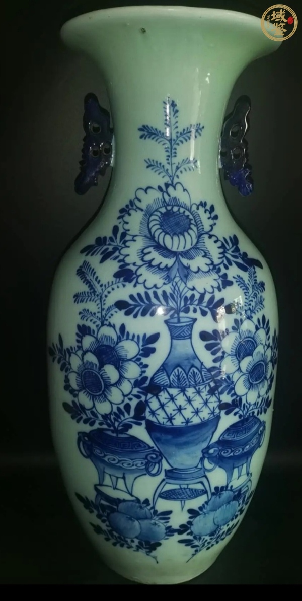 古玩陶瓷豆青青花花卉雙耳瓶真品鑒賞圖