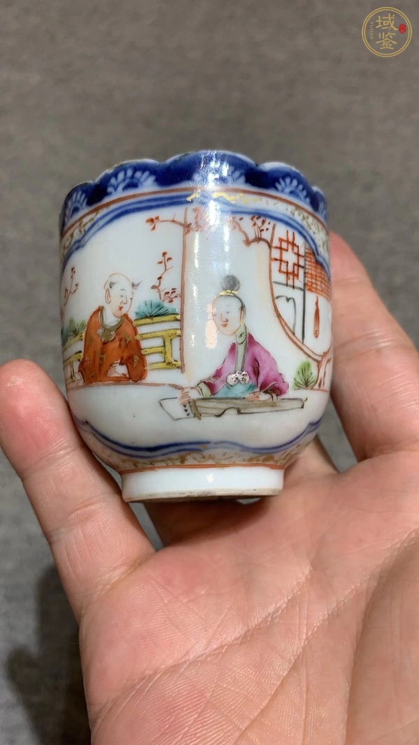 古玩陶瓷青花花卉粉彩人物把杯真品鑒賞圖