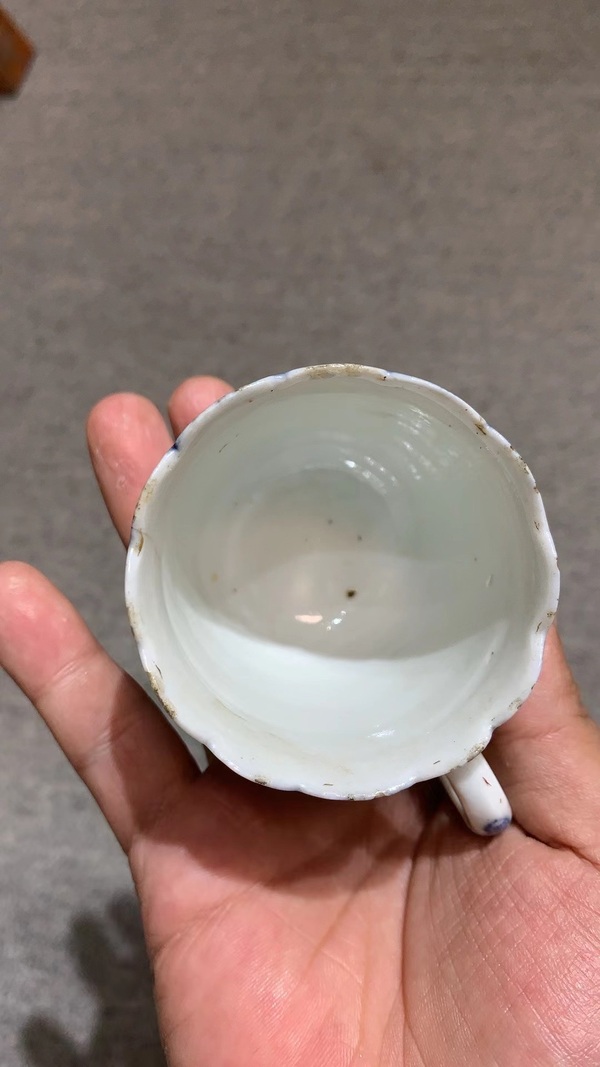 古玩陶瓷青花花卉粉彩人物把杯拍賣，當(dāng)前價(jià)格1200元