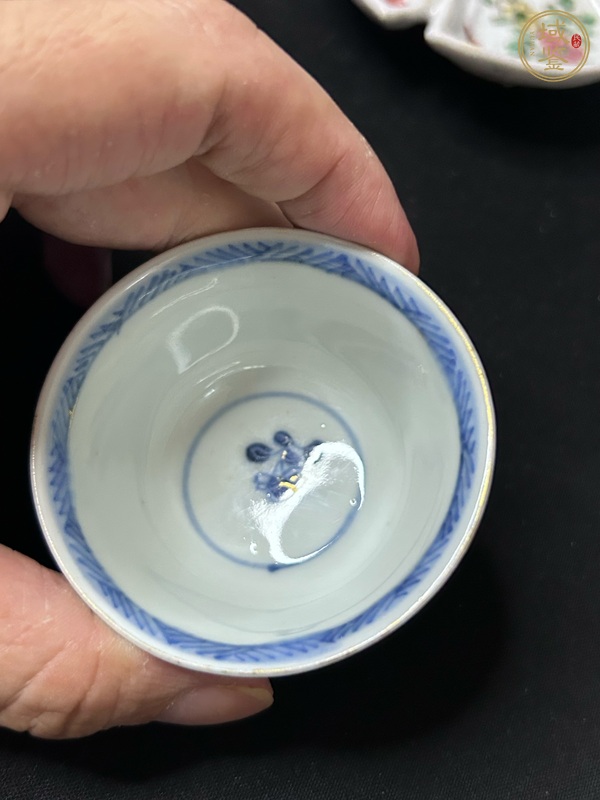古玩陶瓷青花描金牧牛圖茶杯真品鑒賞圖