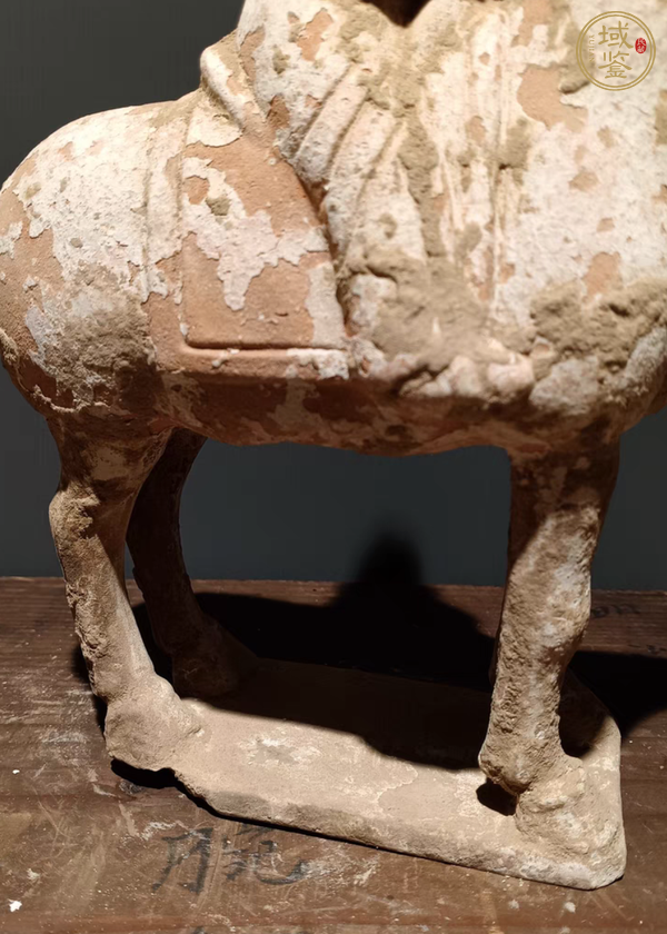 古玩陶瓷馬上人物陶俑真品鑒賞圖