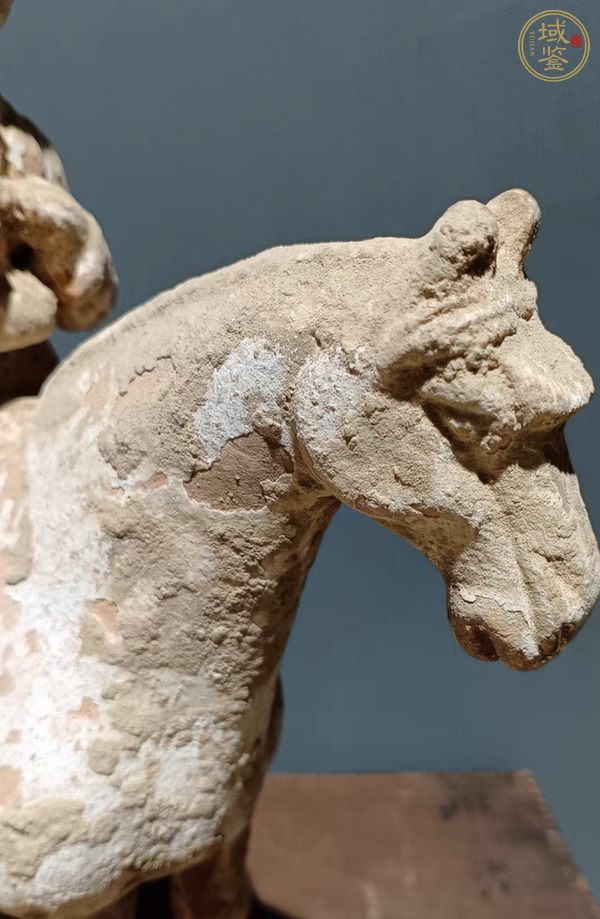 古玩陶瓷馬上人物陶俑真品鑒賞圖