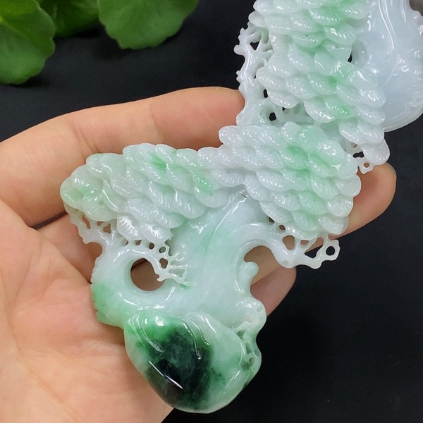 古玩玉器天然翡翠萬年松擺件(帶翡翠鑒定證書)拍賣，當前價格3800元
