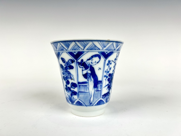 古玩陶瓷清光緒·青花仕女花卉開窗鈴鐺杯拍賣，當(dāng)前價(jià)格199元