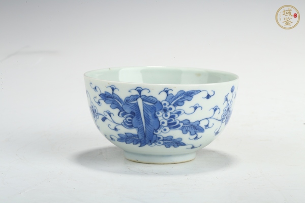古玩清晚·青花花蝶紋杯真品鑒賞圖