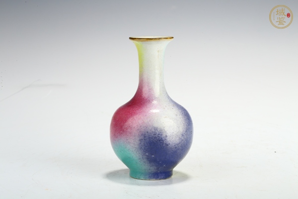 古玩清中晚·桃花洞釉小賞瓶真品鑒賞圖