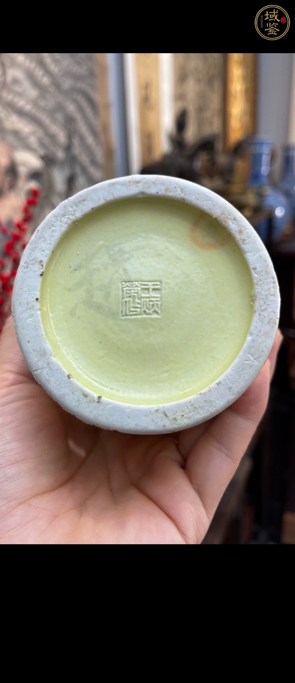 古玩陶瓷龍紋筆筒真品鑒賞圖