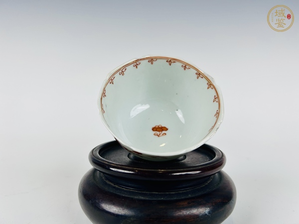 古玩陶瓷清康熙·礬紅雜寶花鳥(niǎo)描金花口杯碟真品鑒賞圖