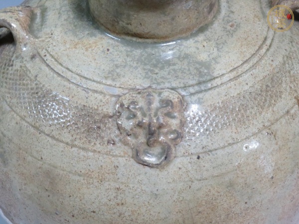 古玩陶瓷越窯青瓷雙系鋪首罐真品鑒賞圖
