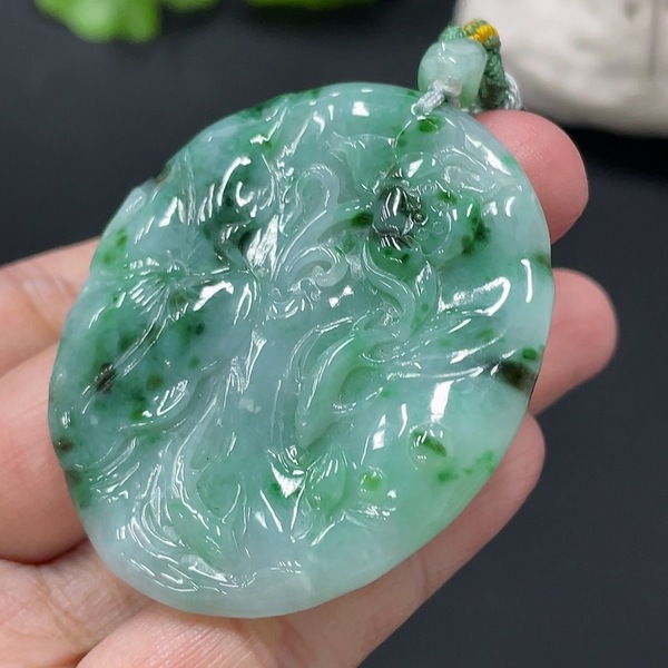 古玩玉器天然翡翠荷葉魚年年有余玉墜(帶翡翠鑒定證書)拍賣，當(dāng)前價(jià)格2800元