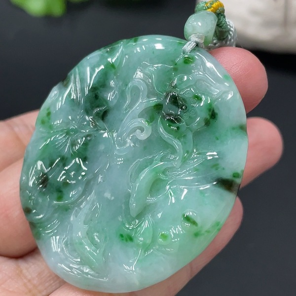 古玩玉器天然翡翠荷葉魚年年有余玉墜(帶翡翠鑒定證書)拍賣，當(dāng)前價(jià)格2800元