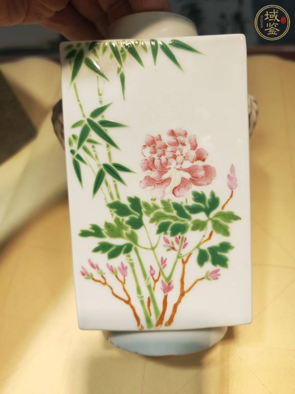 古玩陶瓷粉彩花卉四方象耳琮式瓶真品鑒賞圖