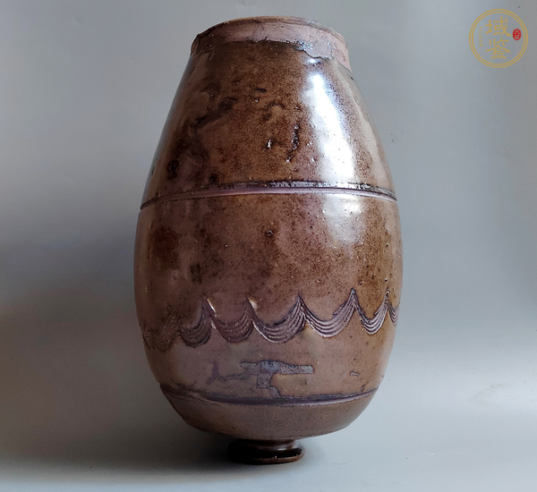 古玩陶瓷茶葉末釉刻水波紋梅瓶真品鑒賞圖
