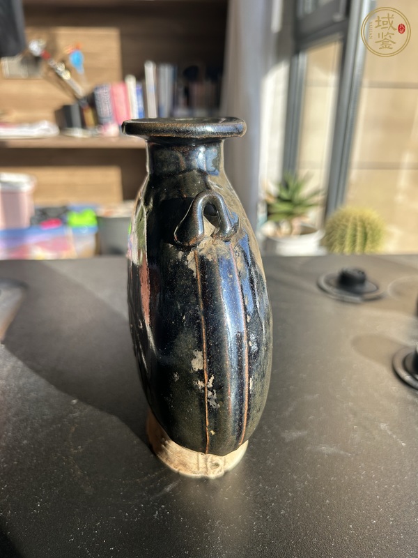 古玩陶瓷耀州黑釉樹葉紋穿戴扁壺真品鑒賞圖