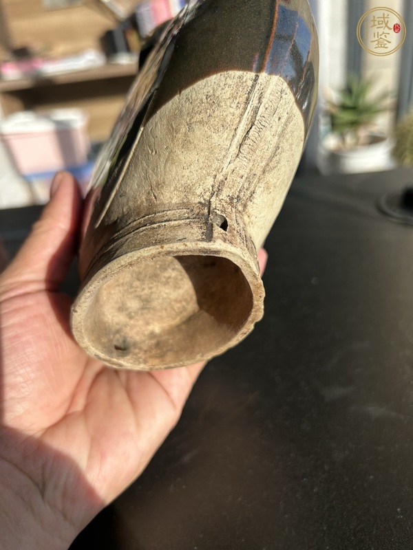 古玩陶瓷耀州黑釉樹葉紋穿戴扁壺真品鑒賞圖