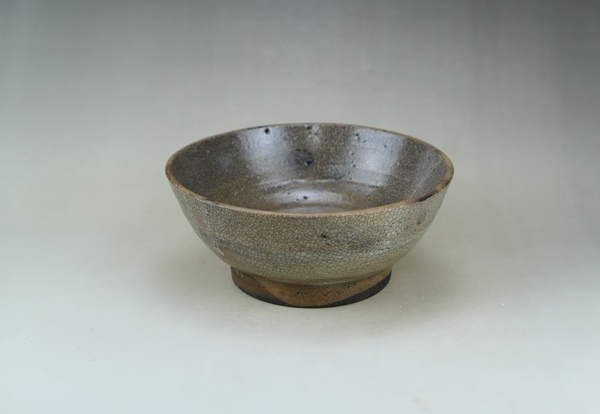 古玩陶瓷明代.哥釉碗拍賣,當前價格16800元