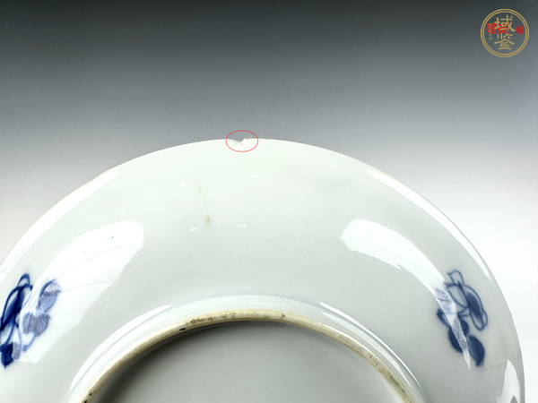 古玩陶瓷清康熙·青花描金加彩斗雞圖盤真品鑒賞圖