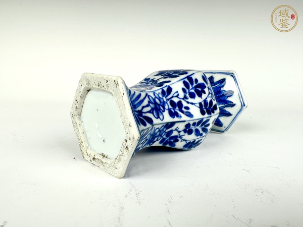 古玩陶瓷清康熙·青花花卉芭蕉葉紋六方瓶真品鑒賞圖