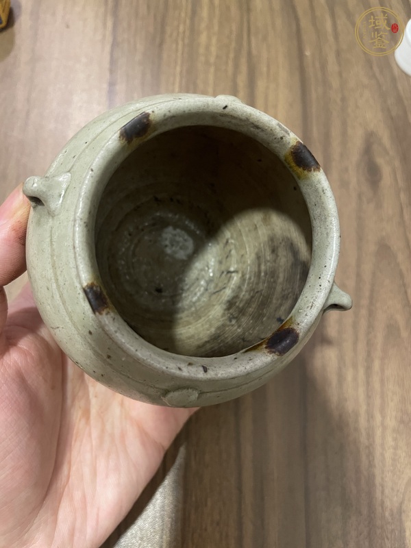古玩陶瓷越窯青瓷罐真品鑒賞圖