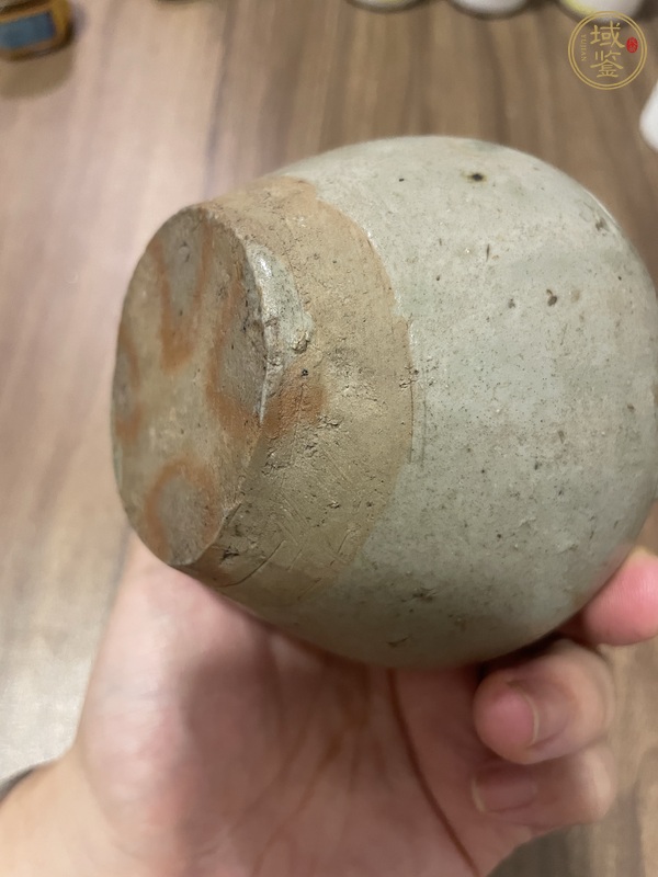 古玩陶瓷越窯青瓷罐真品鑒賞圖