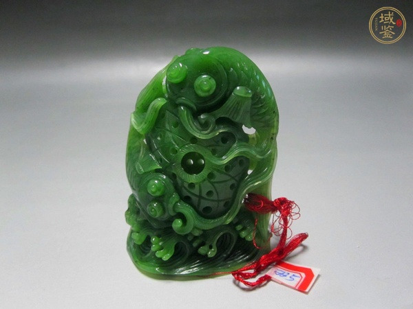 古玩玉器和田碧玉年年有余擺件真品鑒賞圖